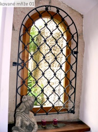 kované mříže